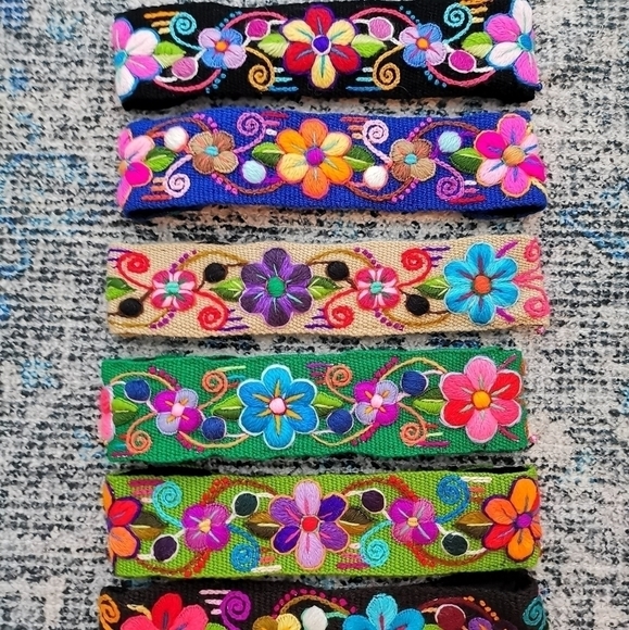 Peruvian handmade headbands Boho/Summer Floral Style - Picture 3 of 13